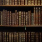 Personnages secondaires dans les sagas : comment maintenir leur cohérence sur plusieurs tomes