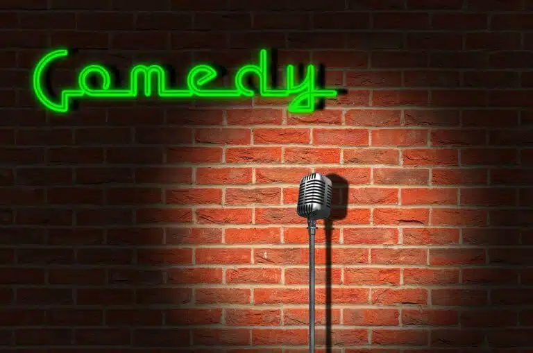 L’humour en littérature : Quand les auteurs utilisent le rire pour critiquer la société